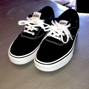 Women’s Vans size 7